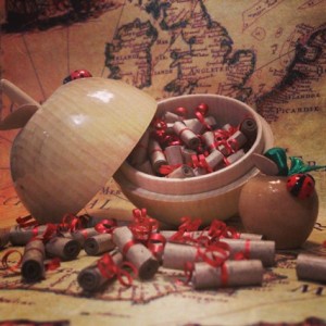 орехи с предсказаниями